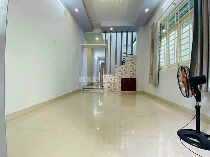 KẸT TIỀN BÁN GẤP 178m2 MẶT TIỀN QUỐC LỘ 50