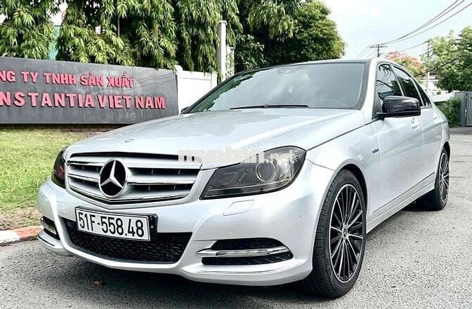 Mercedes Benz C Class 2012 C200 - 52 km