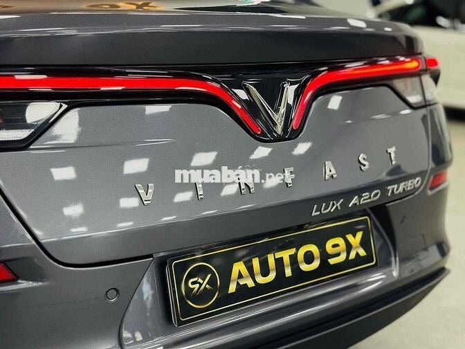 VinFast Lux A2.0AT Base 2020 siêu đẹp