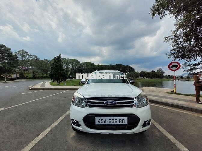 Ford Everest 2014 2.5L 4x2 AT - Trắng - máy dầu