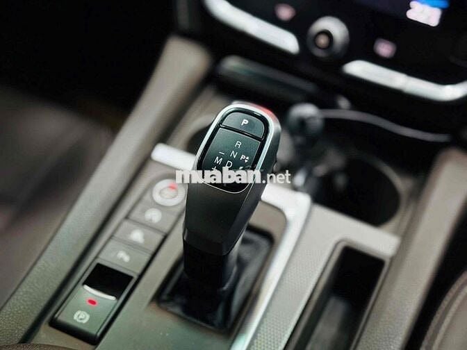 VinFast Lux A2.0AT Base 2020 siêu đẹp