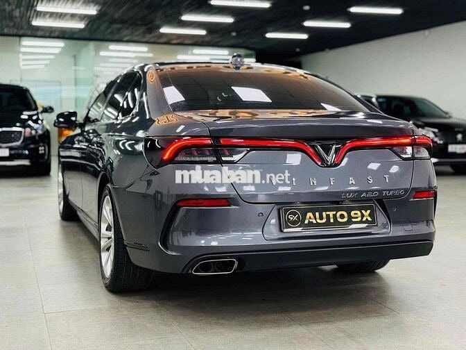 VinFast Lux A2.0AT Base 2020 siêu đẹp