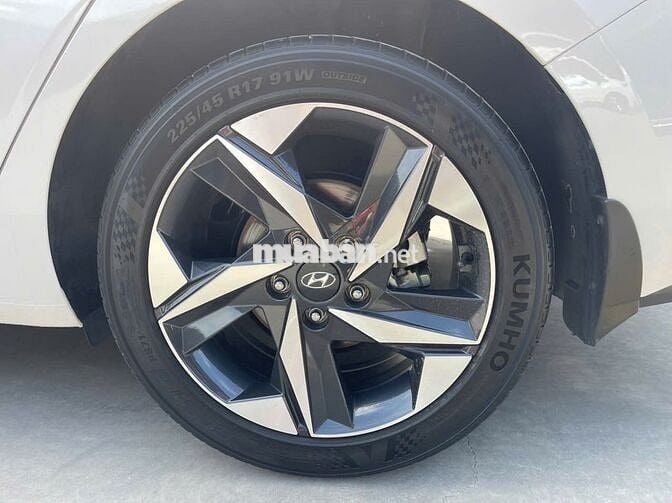 Elantra 2023 2.0 AT Cao cấp 22000km xe đẹp như mới