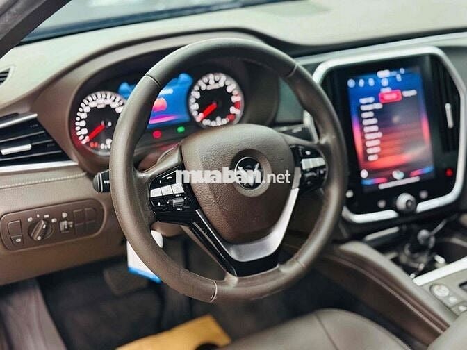 VinFast Lux A2.0AT Base 2020 siêu đẹp