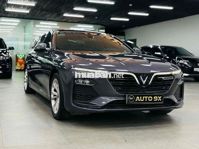 VinFast Lux A2.0AT Base 2020 siêu đẹp