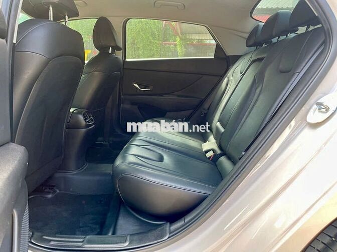 Elantra 2023 2.0 AT Cao cấp 22000km xe đẹp như mới