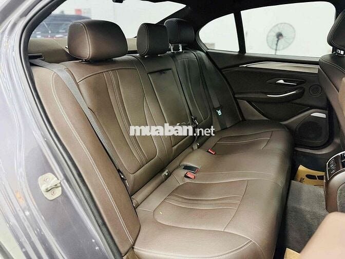 VinFast Lux A2.0AT Base 2020 siêu đẹp