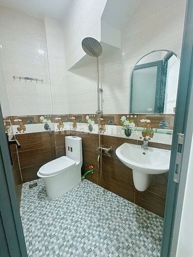 Nhà mới xây MT Phú Nhuận 17,5tr, Hình thật 3,3mx10m, 4 lầu