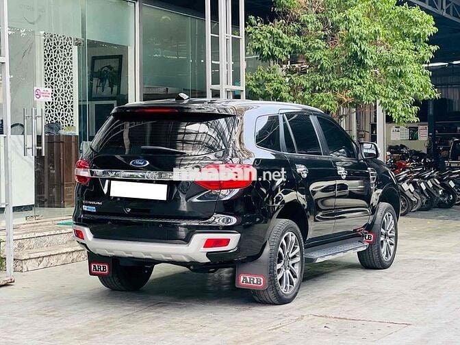 EVEREST TITANIUM 2022 MÁY BI-TURBO XE CỰC ĐẸP