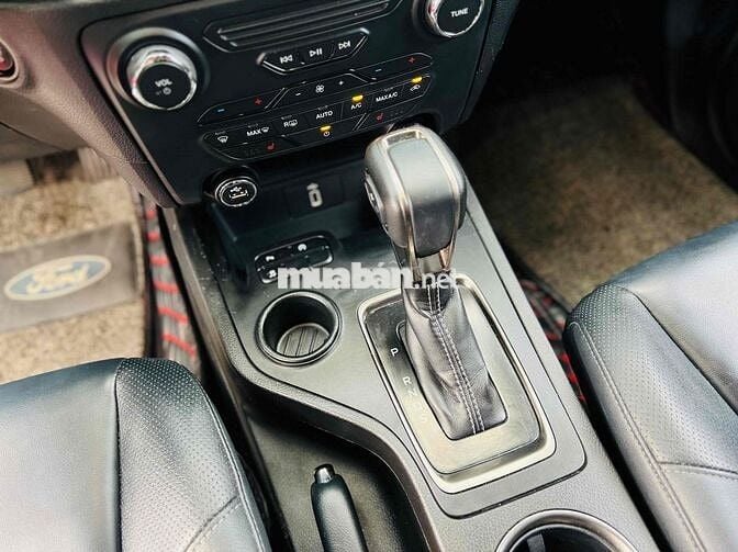 EVEREST TITANIUM 2022 MÁY BI-TURBO XE CỰC ĐẸP