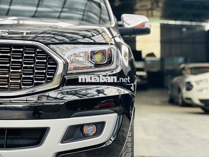 EVEREST TITANIUM 2022 MÁY BI-TURBO XE CỰC ĐẸP