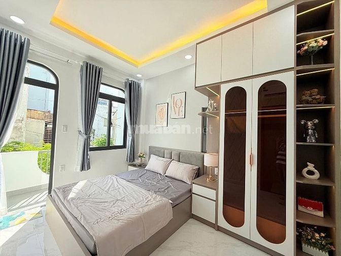 Bán nhà 3 mặt thoáng HXH đường Cao Đạt, Q5. Gần viện Nhiệt Đới