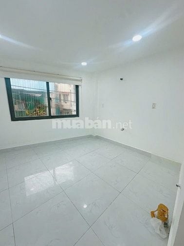 Nhà mới xây MT Phú Nhuận 17,5tr, Hình thật 3,3mx10m, 4 lầu
