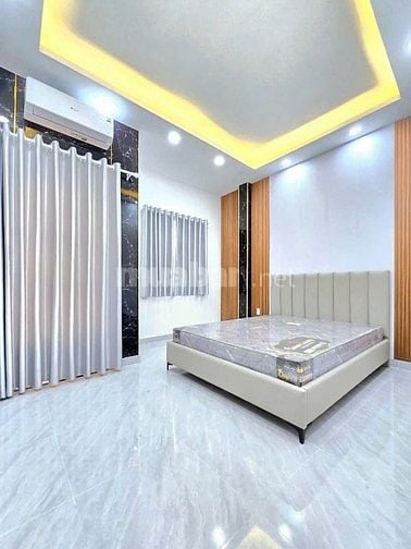 Bán nhà đường Phạm Ngọc Thạch, Q3 kế công viên Lê Văn Tám -48m2 3tỷ670