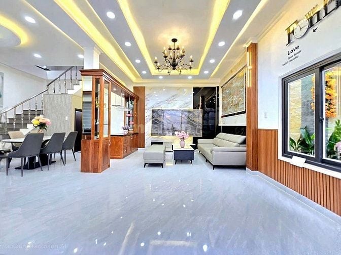 Bán nhà đường Phạm Ngọc Thạch, Q3 kế công viên Lê Văn Tám -48m2 3tỷ670