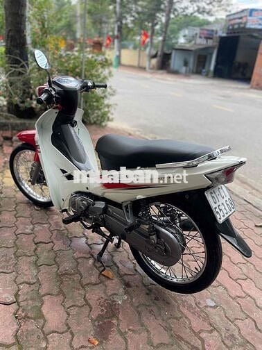 bán sirius bs61 cccd chủ, máy rin êm ru xe sạch đe