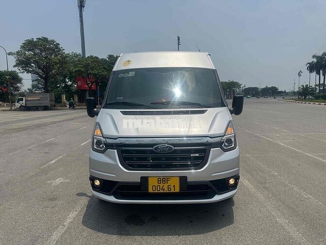Ford Transit 2023 xe như mới