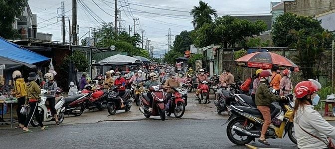 Chính chủ cần bán gấp lô đất kinh doanh buôn bán sầm uất đường 15m 