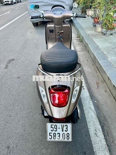Vespa Sprint S125 màu nâu tft 2022