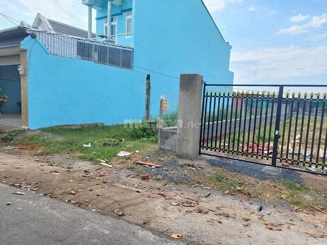 Cần bán gấp lô đất nền mặt tiền đường 30, Tân Thông Hội, 212m2 