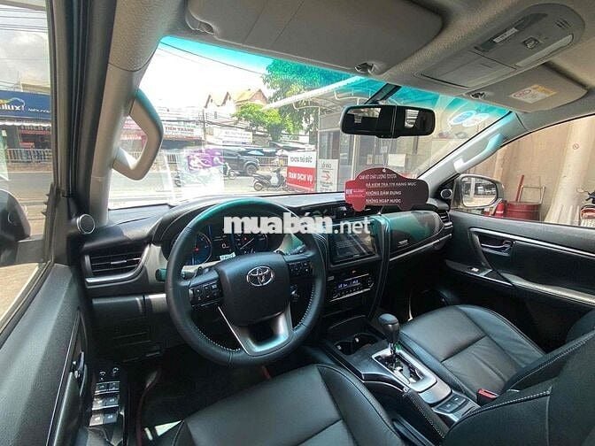 Fortuner tự động máy dầu 2020 sơn rin 100% xe đẹp