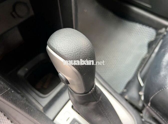 Suzuki Swift 2015 1.4 AT full options 5 vạn zin