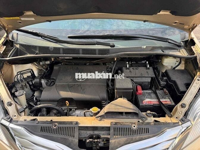 Toyota Sienna 2010 - 96000 km