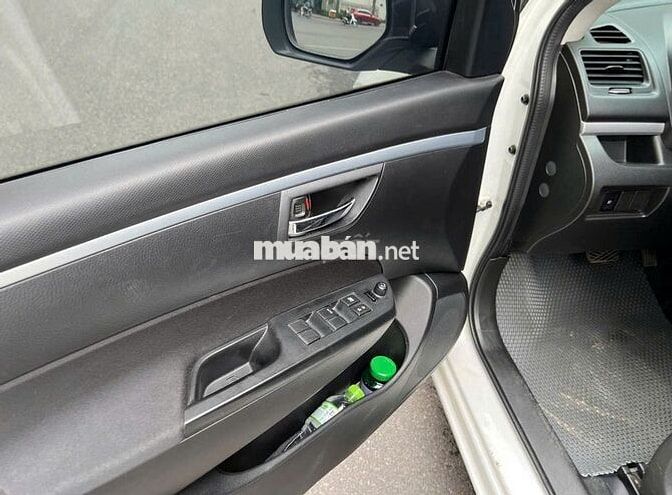 Suzuki Swift 2015 1.4 AT full options 5 vạn zin