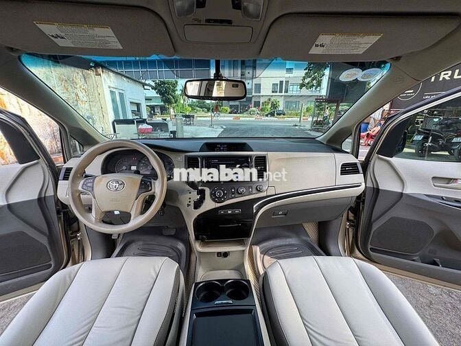 Toyota Sienna 2010 - 96000 km
