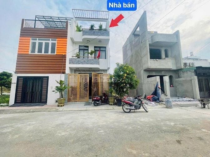 Chủ gửi . 4,3ty. TL. Bán căn nhà tại Đặng Gia Phát, 2 lầu 1 trệt 3 phò