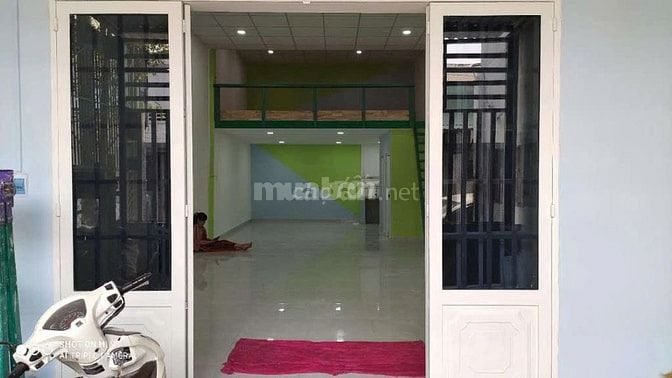 Cho thuê nhà MTNB 6m (xe tải) Phạm Văn Bạch P15 Q.Tân Bình giá 10tr