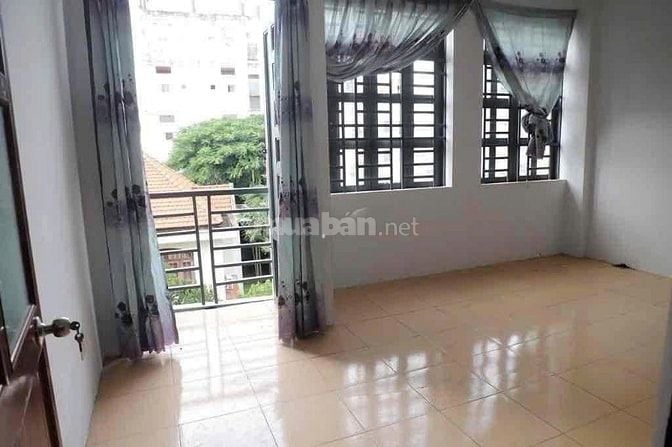 Cho thuê nhà MTNB 6m (xe tải) Phạm Văn Bạch P15 Q.Tân Bình giá 10tr