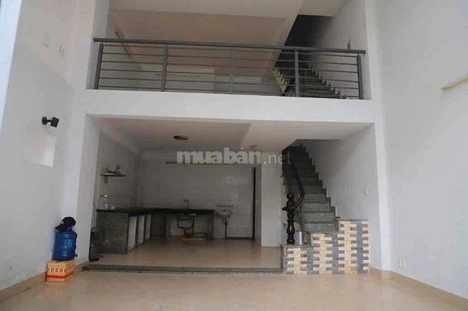 Cho thuê nhà MTNB 6m (xe tải) Phạm Văn Bạch P15 Q.Tân Bình giá 10tr