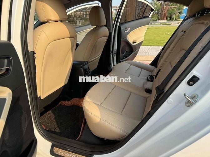 Kia Cerato 2017 1.6 số tự động rất mới