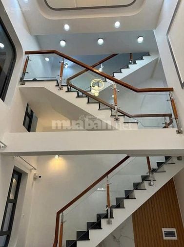 Chính Chủ Cần Bán Nhà Gấp - Chỉ 950 Triệu - Bình Chánh