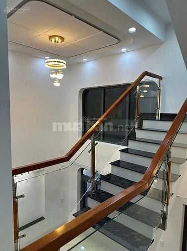 Chính Chủ Cần Bán Nhà Gấp - Chỉ 950 Triệu - Bình Chánh