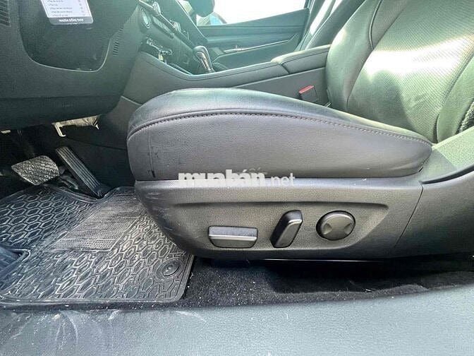Mazda 3 2022 1.5L Premium - 31000 km