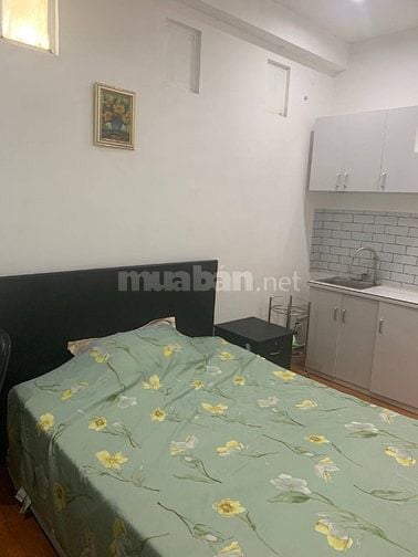 Cho thuê phòng trọ 18 tới 20m vuông, quận 1,đường Nguyễn Thị Minh Khai