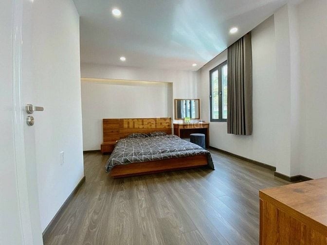CHO THUÊ NHÀ HẺM CỐNG QUỲNH QUẬN 1
