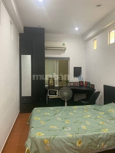 Cho thuê phòng trọ 18 tới 20m vuông, quận 1,đường Nguyễn Thị Minh Khai