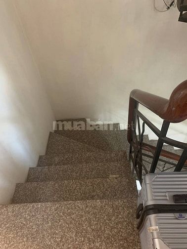 Cho thuê phòng trọ 18 tới 20m vuông, quận 1,đường Nguyễn Thị Minh Khai