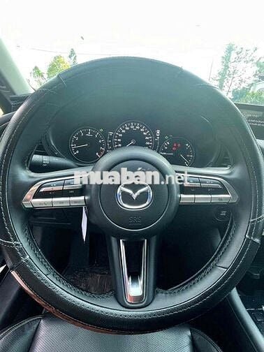 Mazda 3 2022 1.5L Premium - 31000 km