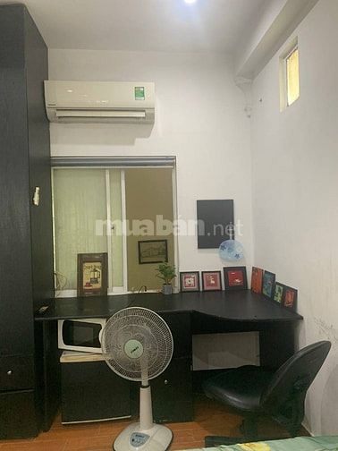 Cho thuê phòng trọ 18 tới 20m vuông, quận 1,đường Nguyễn Thị Minh Khai