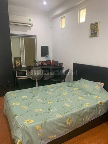 Cho thuê phòng trọ 18 tới 20m vuông, quận 1,đường Nguyễn Thị Minh Khai