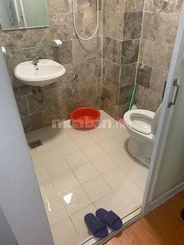 Cho thuê phòng trọ 18 tới 20m vuông, quận 1,đường Nguyễn Thị Minh Khai