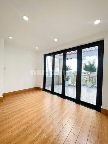  Q12 - KHU VIP ĐƯỜNG 12m -  4 Tầng - FULL NỘI THẤT - NHỈNH 6.x Tỷ