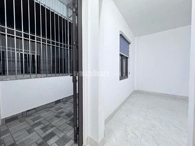  Bán nhà 5 tầng 32m² Cổ Nhuế Nhà Đẹp Dân Xây Sẵn ở Giá Rẻ Nhì Cổ Nhuế