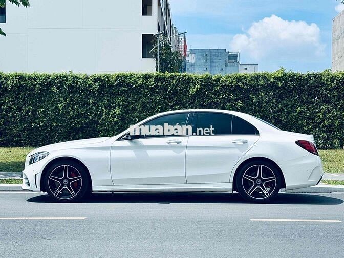 C300 AMG 2020 - TRẮNG NỘI THẤT NÂU - 33000
