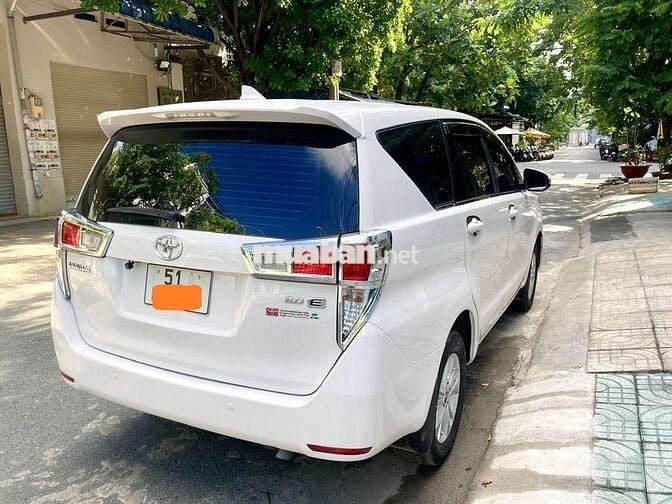 Bán xe nhà TOYOTA INNOVA 2.0E cuối 2018 nguyên Zin