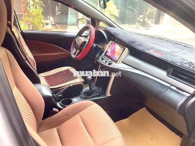 Bán xe nhà TOYOTA INNOVA 2.0E cuối 2018 nguyên Zin